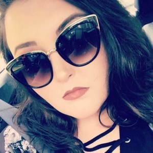 Meet your Posher, Alexandra